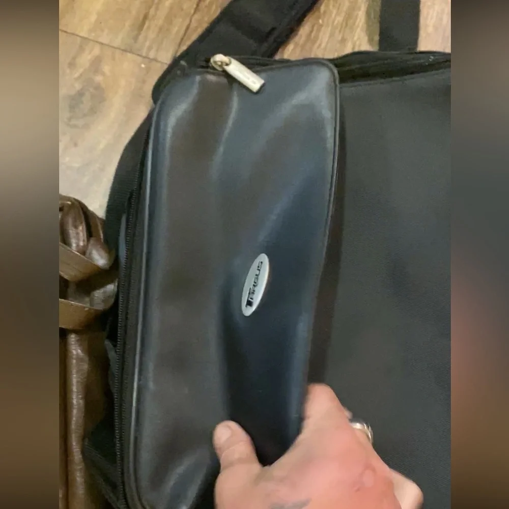 Targus Black laptop briefcase